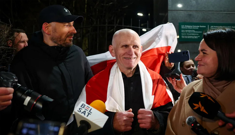 নিষেধাজ্ঞা তুলছে যুক্তরাষ্ট্র, ১২৩ বন্দিকে মুক্তি বেলারুশের