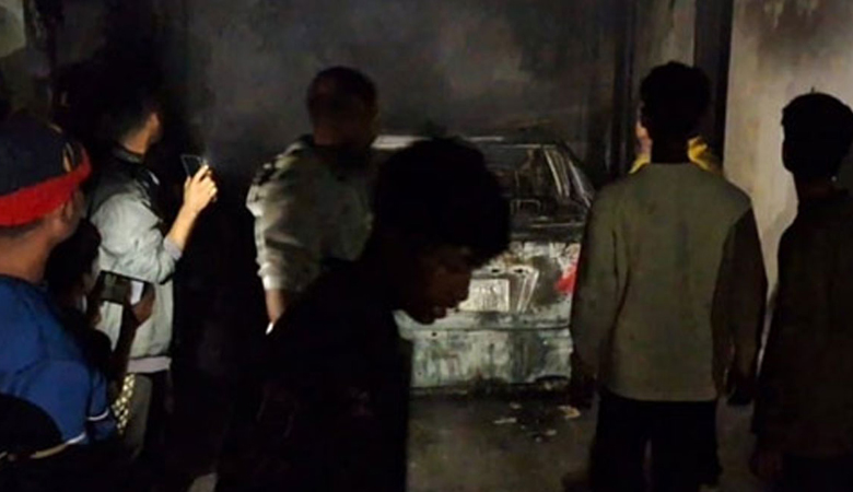 চট্টগ্রামে সাবেক এমপি আনিসুল ইসলামের বাড়িতে আগুন