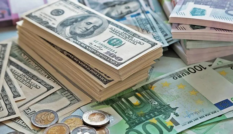 ২০ দিনে রেমিট্যান্স এলো ২১৭ কোটি ডলার