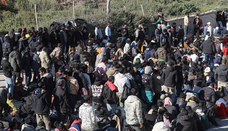 গ্রিস উপকূলে নৌকা থেকে উদ্ধার অভিবাসীদের মধ্যে ৪৩৭ জনই বাংলাদেশি