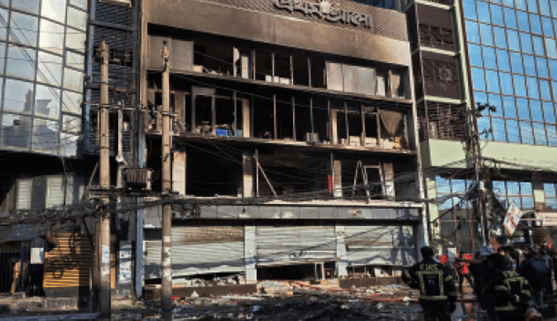 প্রথম আলো-ডেইলি স্টারে হামলার ঘটনায় আরো ৯ জন গ্রেফতার