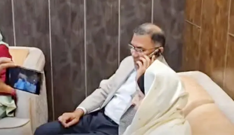 দেশে ফিরেই প্রধান উপদেষ্টাকে তারেক রহমানের ফোন, ধন্যবাদ জ্ঞাপন