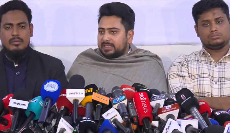 বৃহত্তর ঐক্যের স্বার্থে আট দলের সঙ্গে নির্বাচন করব: নাহিদ ইসলাম