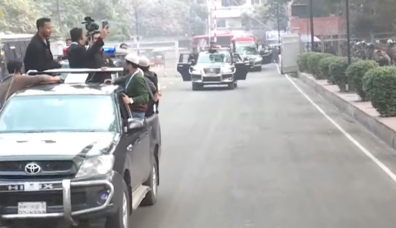 সংসদের দক্ষিণ প্লাজায় পৌঁছেছে খালেদা জিয়ার মরদেহ