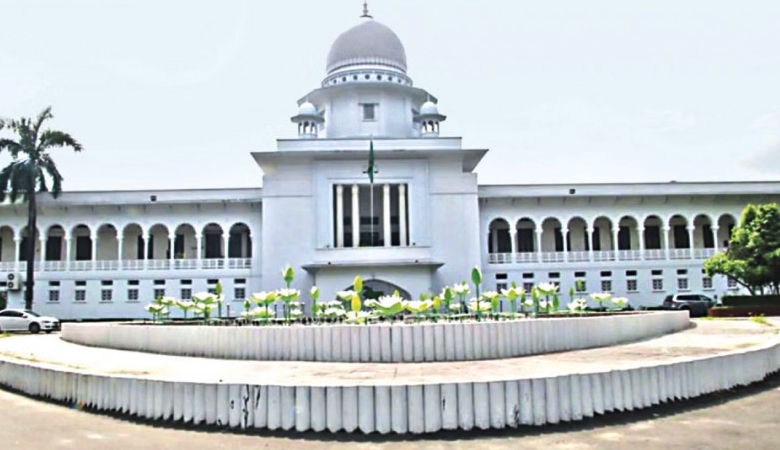 ‘সুপ্রিম কোর্ট নিয়ে বিভ্রান্তিকর সংবাদ প্রকাশ করলে আদালত অবমাননার দায় নিতে হবে’