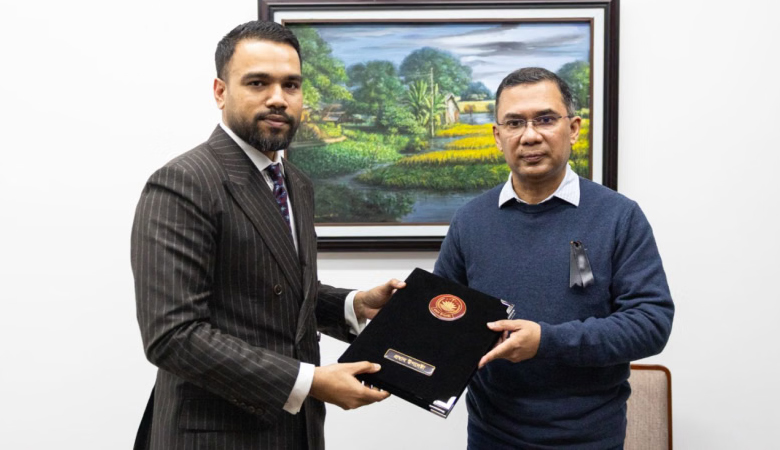 খালেদা জিয়ার মৃত্যুতে প্রধান উপদেষ্টার শোকবার্তা হস্তান্তর