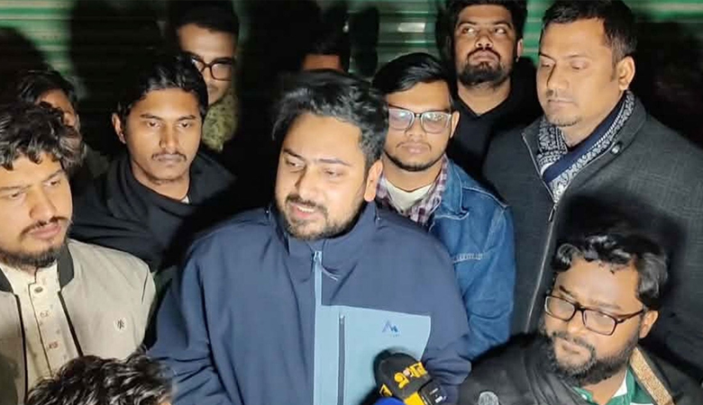 কিছু মিডিয়া জুলাই যোদ্ধাদের চরিত্র হননের চেষ্টা করছে: নাহিদ ইসলাম