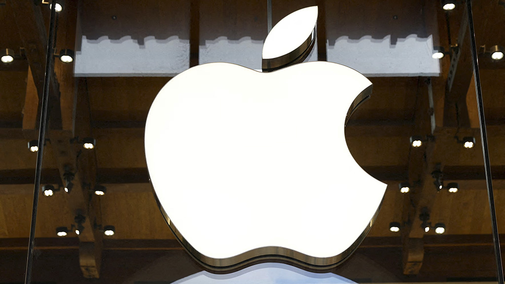 ২০২৭ সালের মধ্যে ‘এআই পিন’ আনতে পারে অ্যাপল