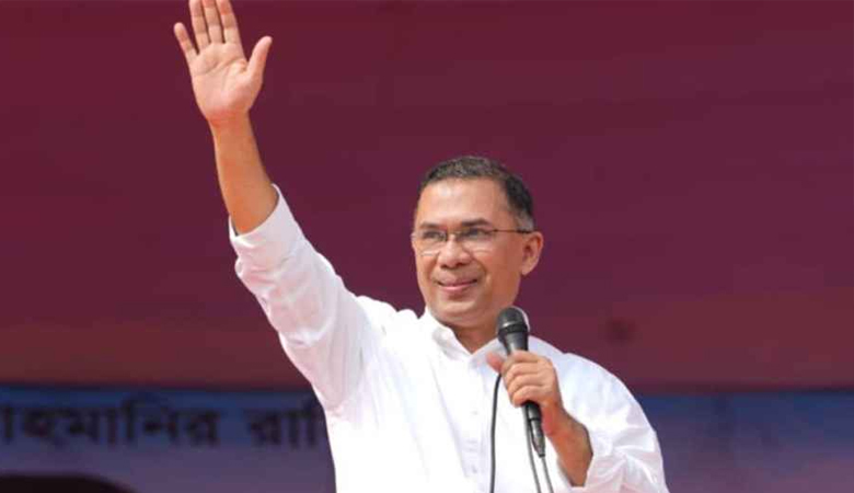 খুলনায় তারেক রহমানকে বরণে প্রস্তুত মঞ্চ, অপেক্ষায় নেতাকর্মীরা