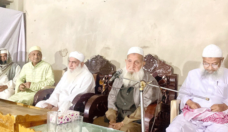 জামায়াতকে ভোট দেওয়া মুসলমানদের জন্য হারাম: হেফাজত আমির