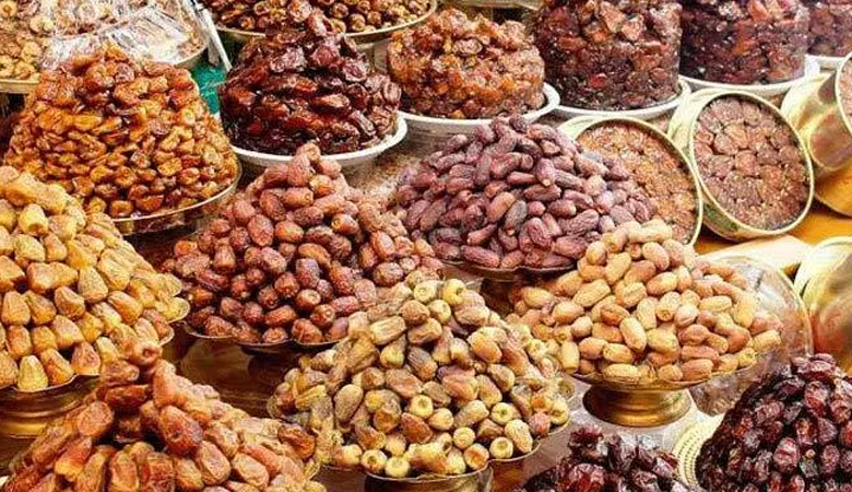 শুল্ক কমানোর পরও কেজিতে ২৫০ টাকা বেড়েছে খেজুরের দাম