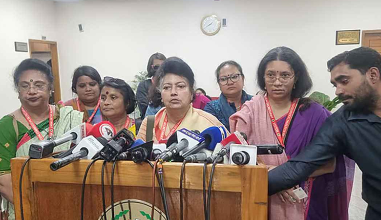 রাজনীতির দায় এড়ানোর সুযোগ নেই