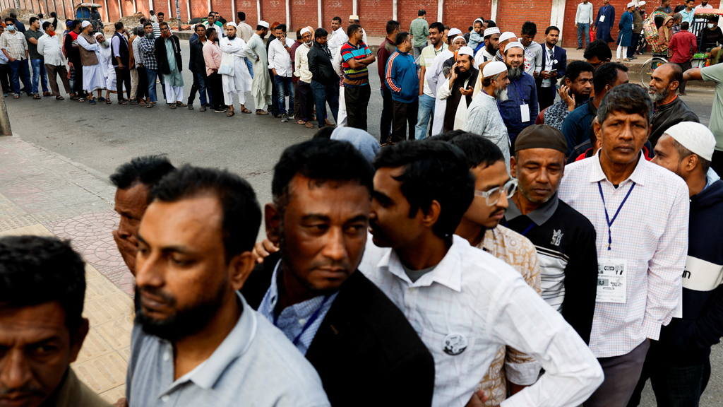 উৎসবের আমেজে নির্বাচন সম্পন্ন