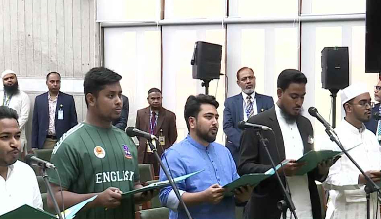 শপথ নিলেন এনসিপির এমপিরা