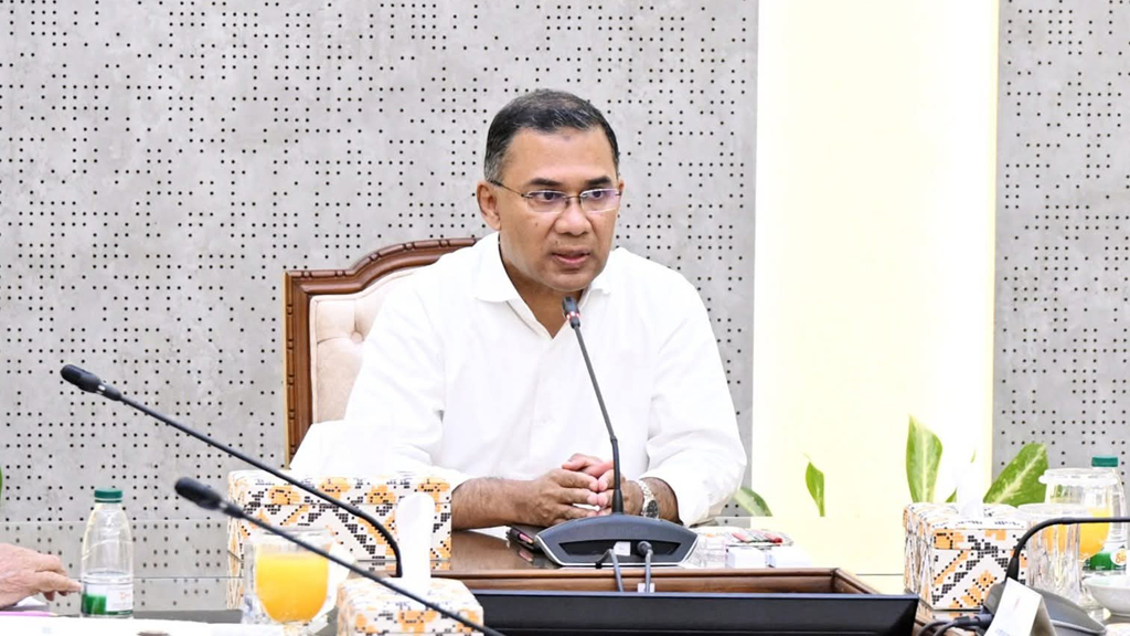 শহীদদের শ্রদ্ধায় শুরু, দুর্নীতি দমনে ‘ক্লিন গভর্নমেন্ট’ বার্তা