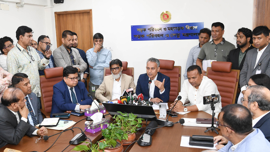 ‘সমঝোতার ভিত্তিতে নেওয়া টাকা চাঁদা নয়’