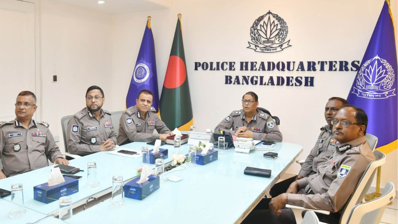 চাঁদাবাজি-ছিনতাই প্রতিরোধে মাঠ পর্যায়ের কর্মকর্তাদের নির্দেশ