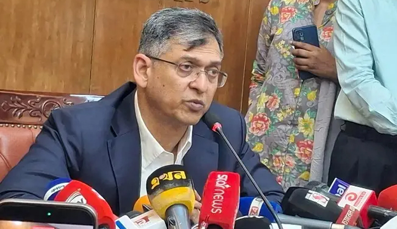 ২০০৬ সালে নিয়োগ বাতিল হওয়া সাড়ে ৬০০ এসআই চাকরি ফেরত পাবেন: স্বরাষ্ট্রমন্ত্রী