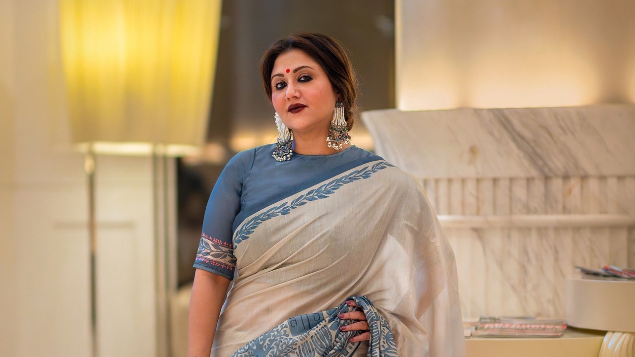 এখন সব বিপ্লব সোশ্যাল মিডিয়ায় হয় : স্বস্তিকা মুখার্জি