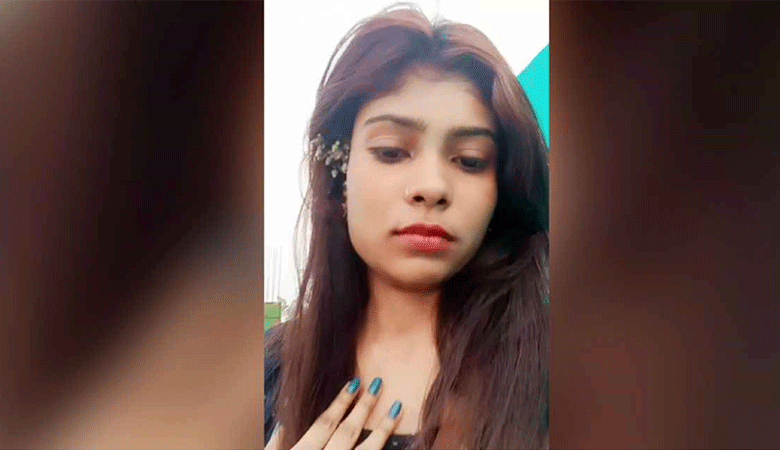 ফেসবুক লাইভে তরুণীর গলায় ফাঁস, যা লিখে গেলেন প্রেমিককে