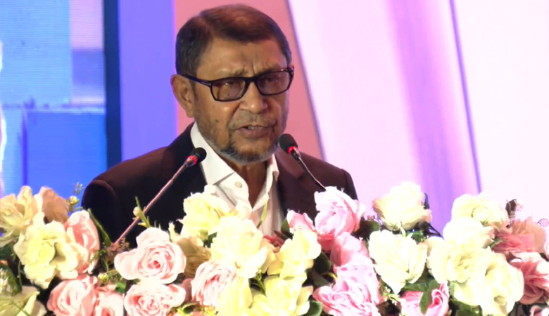 চিকিৎসায় বিদেশনির্ভরতা কমাতে বললেন স্বাস্থ্যমন্ত্রী