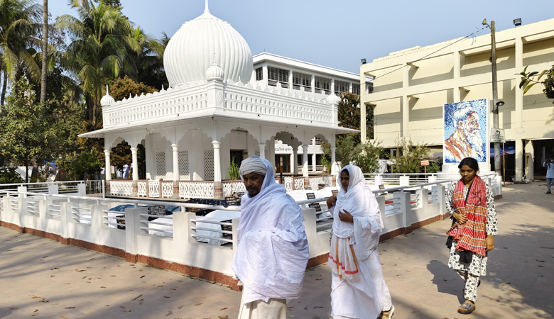 লালন স্মরণোৎসব উপলক্ষে আখড়াবাড়িতে ভক্তদের ভিড়