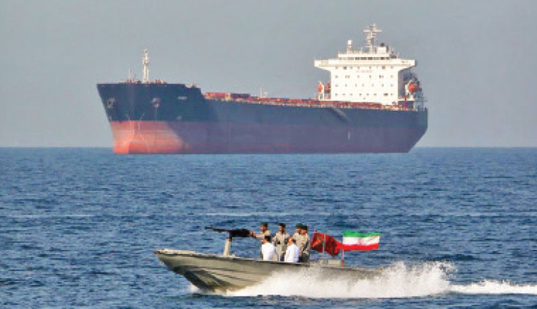 হরমুজ প্রণালী বন্ধে বিশ্ববাজারে তেলের দাম ঊর্ধ্বমুখী