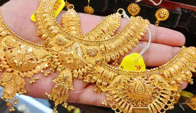 দেশের বাজারে সোনার দামে সুখবর