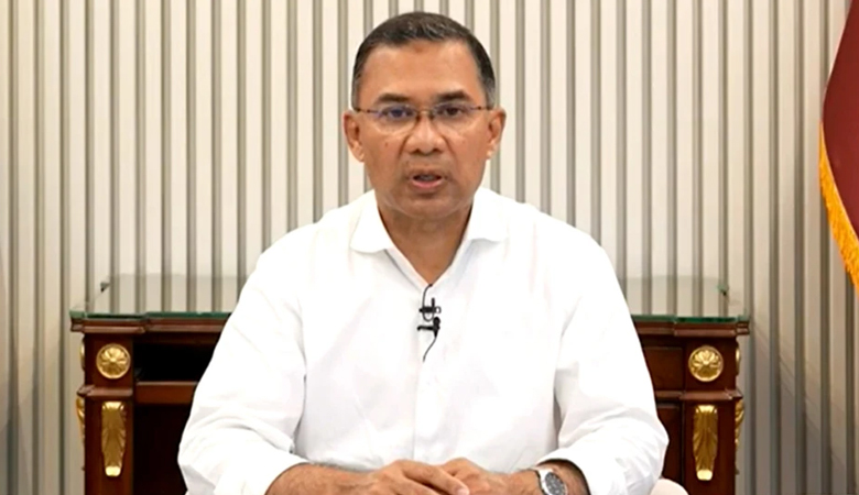 চলেন, যুদ্ধে যাই—বাড়ির দরজা খুলে বললেন প্রধানমন্ত্রী