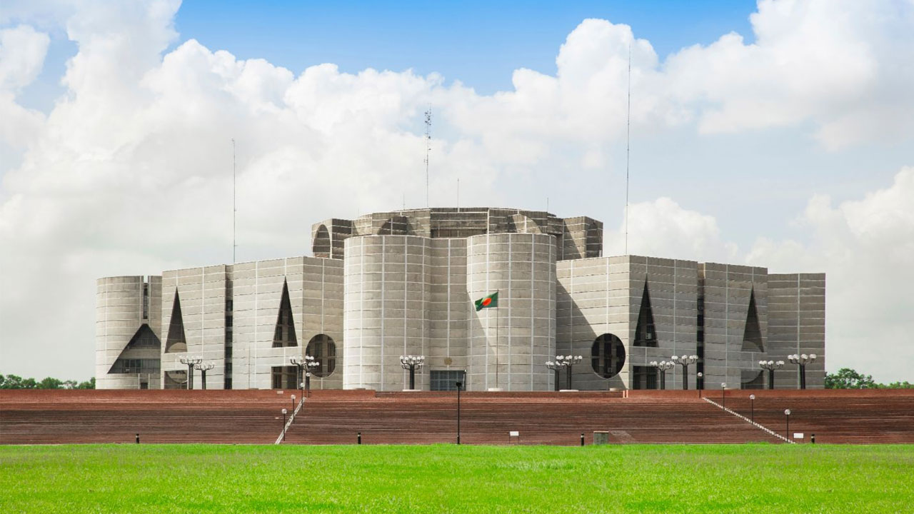 ত্রয়োদশ সংসদের যাত্রা কাল