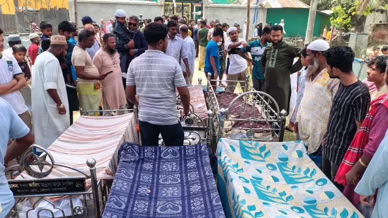 বিয়ের আনন্দ থেকে লাশের মিছিল