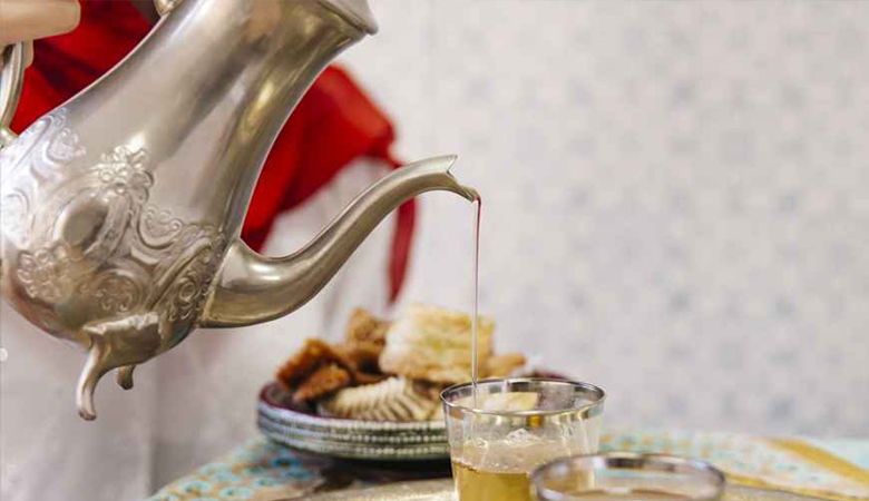 ইফতারে যেসব কারণে বেশি পানীয় খাবেন