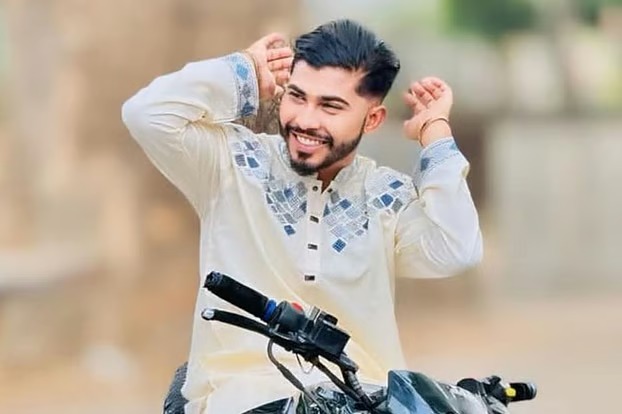 কেন্দ্রীয় শহীদ মিনার এলাকায় দুর্বৃত্তদের গুলিতে তরুণ নিহত