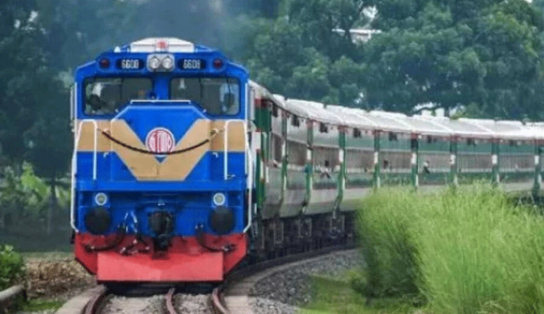 ২২ ঘণ্টা পর উত্তরাঞ্চলের সঙ্গে সারাদেশের ট্রেন চলাচল স্বাভাবিক
