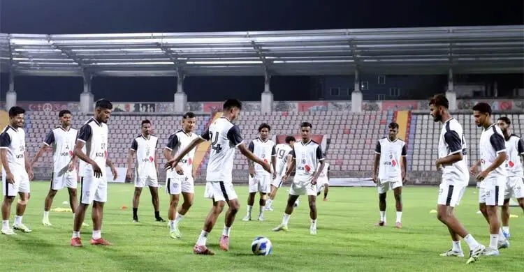 ফুটবলারদের এবার ঈদ কাটছে বিদেশের মাটিতে