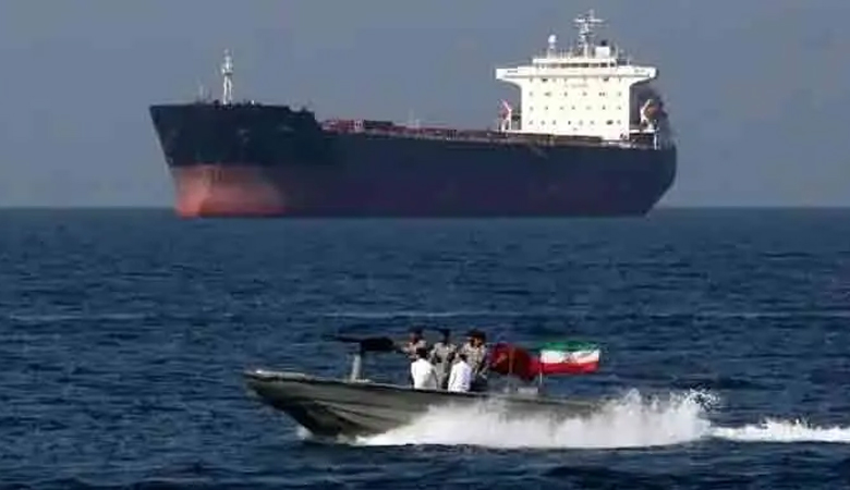 হরমুজ প্রণালিতে টোল আরোপ পরিকল্পনায় অনুমোদন দিলো ইরান