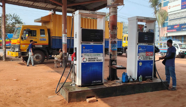 ১৩ ঘণ্টা পাম্প বন্ধ রাখতে চান মালিকরা