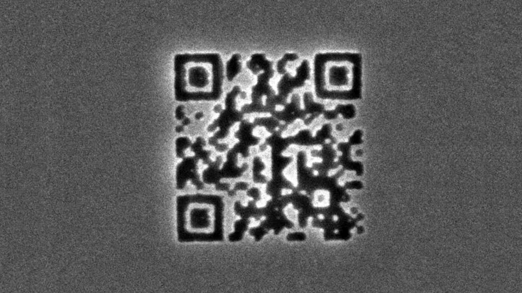 বিশ্বের সবচেয়ে ক্ষুদ্রতম কিউআর কোড তৈরি