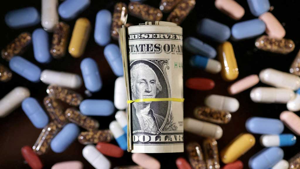 এবার আমদানির ওষুধে ১০০ শতাংশ শুল্ক বসালো যুক্তরাষ্ট্র