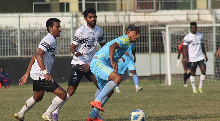 আবাহনী-মোহামেডান দ্বৈরথে ফিরছে লিগের উত্তাপ