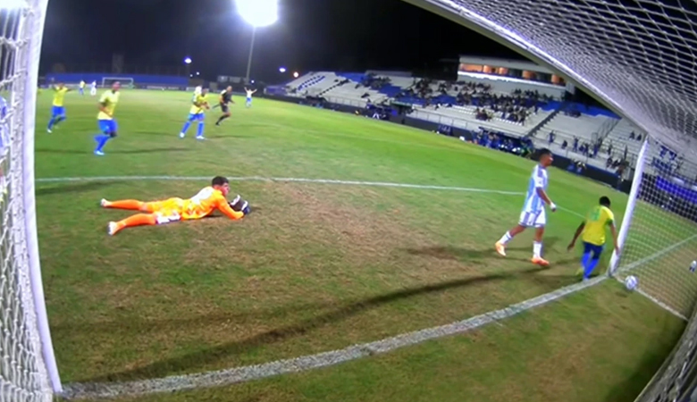 আর্জেন্টিনাকে ৩-০ গোলে হারিয়ে বিশ্বকাপে ব্রাজিল