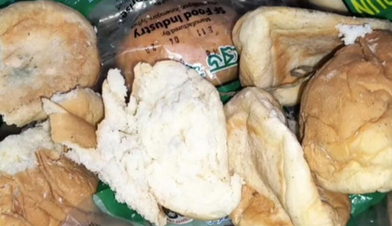 স্কুল ফিডিংয়ে পচা ডিম-ছত্রাকযুক্ত রুটি সরবরাহ