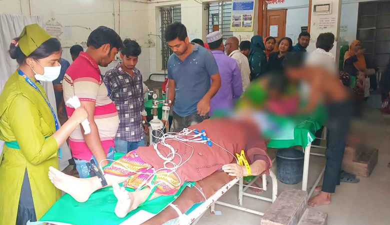 পাম্পে তেল নিতে গিয়ে গরমে নারীর মৃত্যু