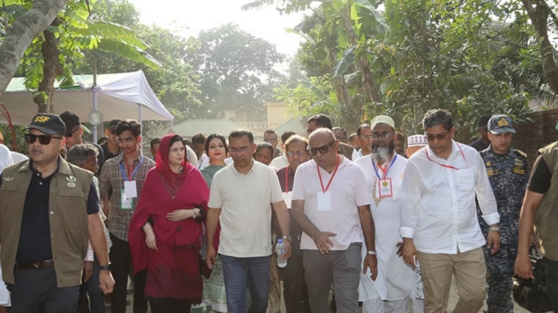 ২০ বছর পর ‘জিয়াবাড়িতে’ গেলেন তারেক রহমান