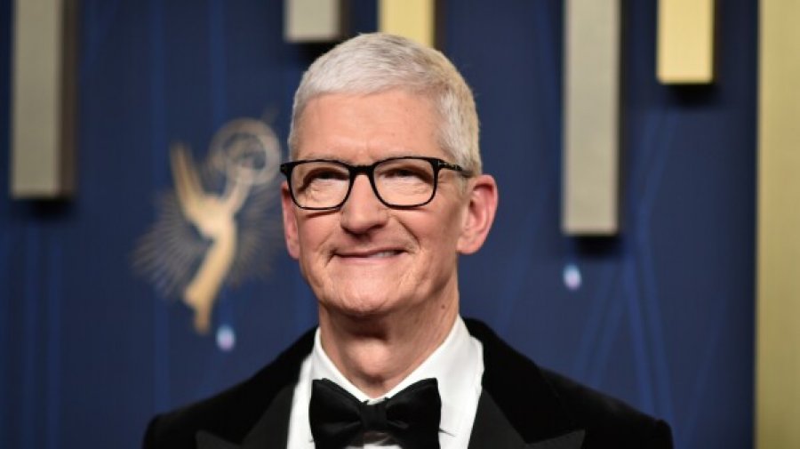 টিম কুকের বিদায়, অ্যাপল নেতৃত্বে আসছেন জন টার্নাস