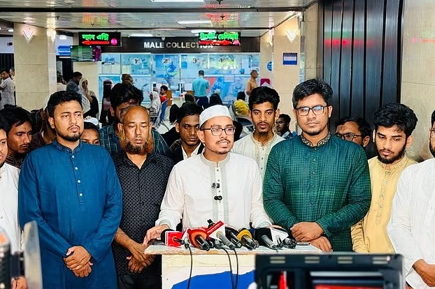 চট্টগ্রাম সিটি কলেজে ছাত্রসংঘর্ষ, পুলিশের কঠোর নজরদারি