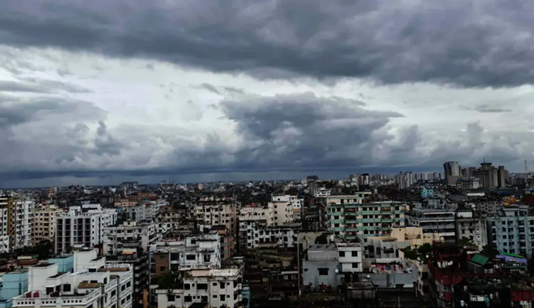 ঢাকায় আজ আকাশ মেঘলা থাকবে, কমবে না তাপমাত্রা