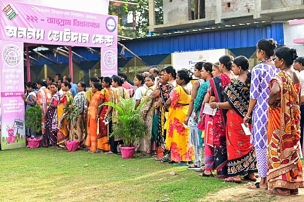 পশ্চিমবঙ্গে রেকর্ড ভোটদান, তৃণমূল-বিজেপির পাল্টাপাল্টি জয়ের দাবি