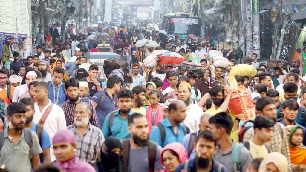 ঢাকামুখী জনস্রোত বাড়ছে