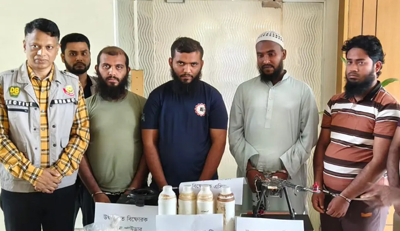 ‘নিষিদ্ধ সংগঠনের’ ৪ সদস্য গ্রেফতার, হামলার পরিকল্পনা ভেস্তে দিল ডিবি